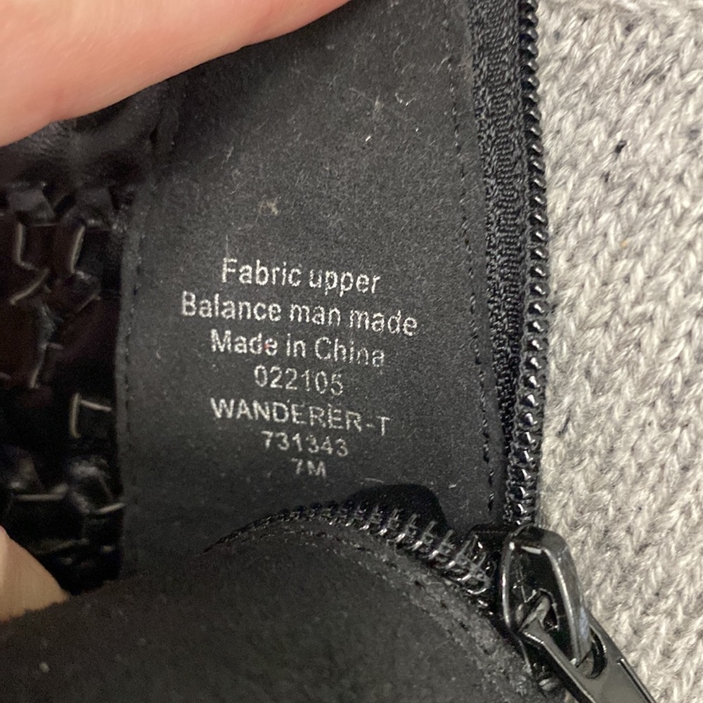 Fergalicious Wanderer Black Ankle Bootie Size 7 - Picture 9 of 10